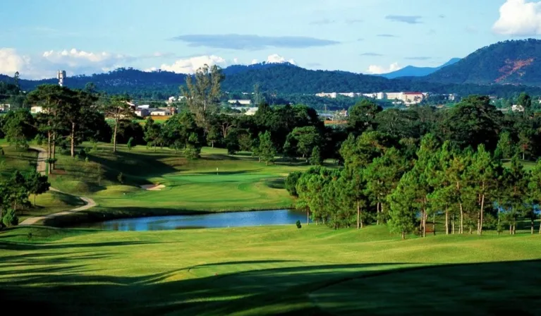 달랏 팰리스 골프클럽 (Dalat Palace Golf Club)